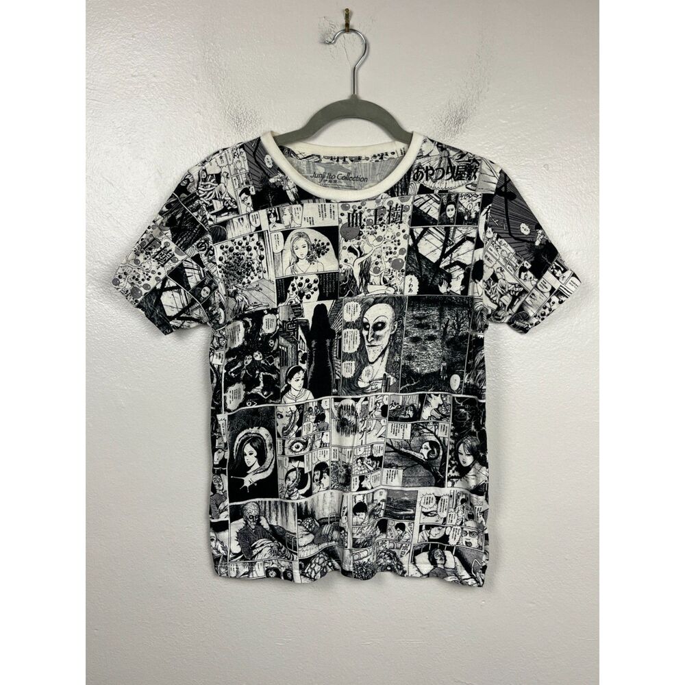 Junji Ito Collection White Black Comic T Shirt Tee Top Shirt Women's Size Medium